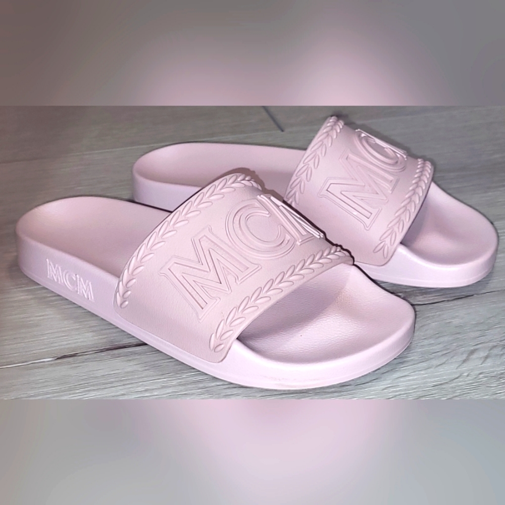 🌸 MCM Big Logo Rubber Powder Pink Slides [6 US]